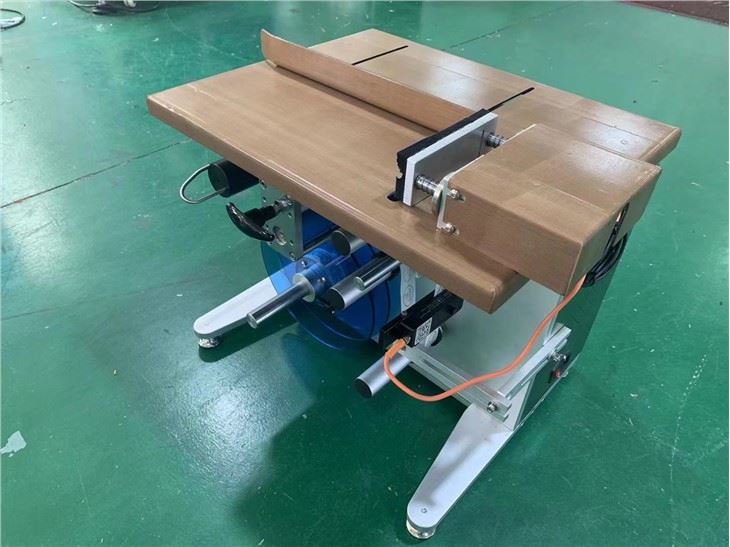 Box Corner Labeling Machine